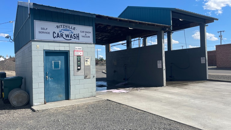 2 bay self serve car wash w/ vacuum in Eastern WA logo